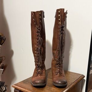 Vince Camuto Elegant Brown Lace-Up Boots